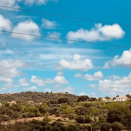 Casa Na Colina : The And The Long House São Brás de Alportel