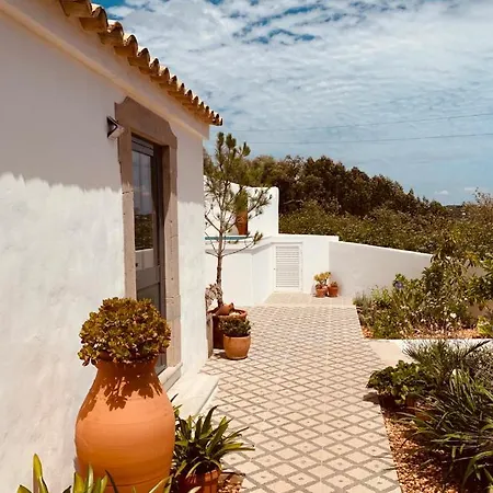 Dom wakacyjny Casa Na Colina : The And The Long House São Brás de Alportel